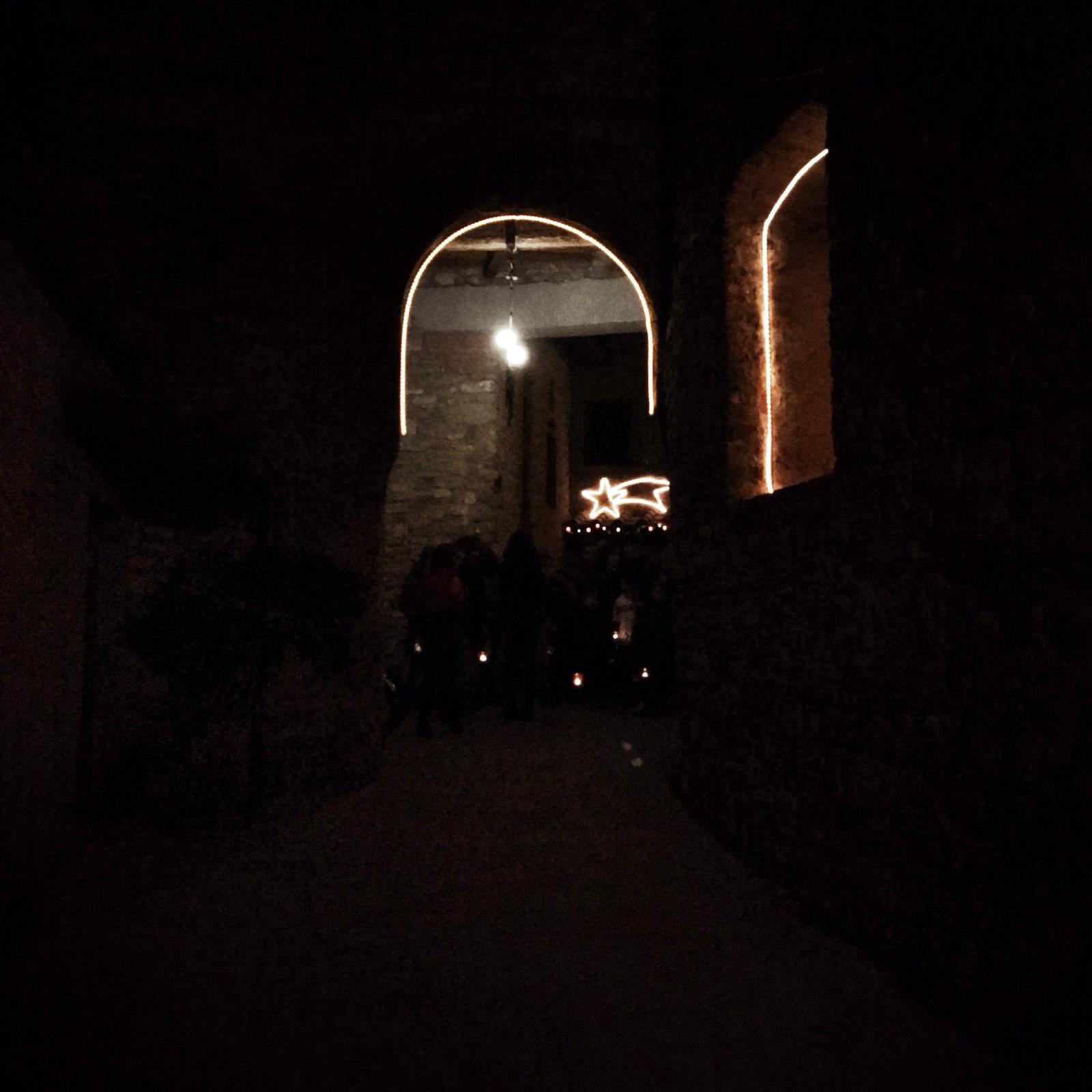 Camminata delle lanterne nel borgo storico 4
