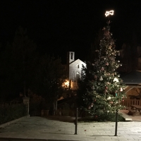 Lierna avvolta da luminarie natalizie 2