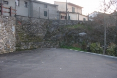 Parcheggio a nord del Paese
